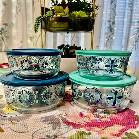 Rare Pyrex Storage Containers